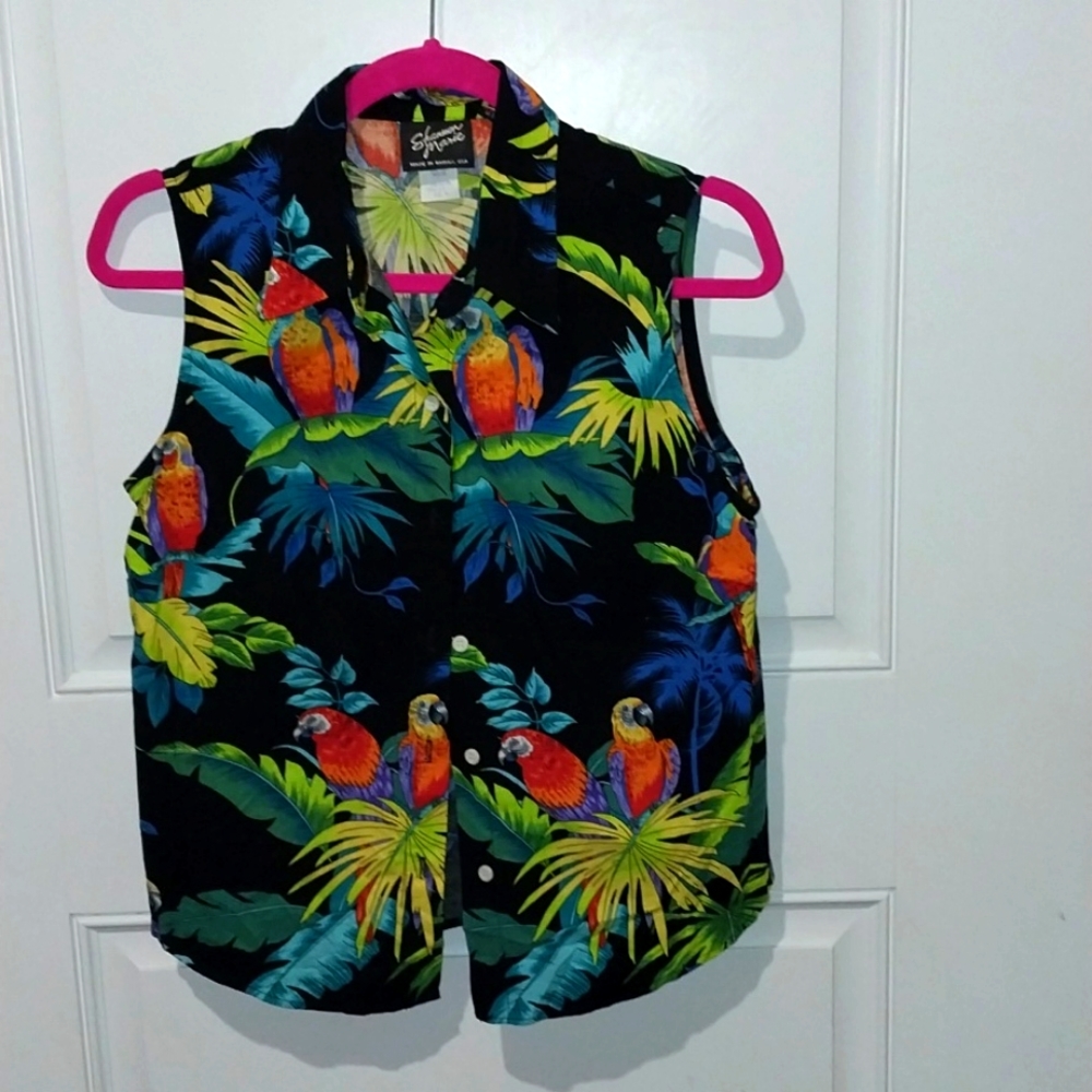 Shannon Marie sleeveless tropic top size M